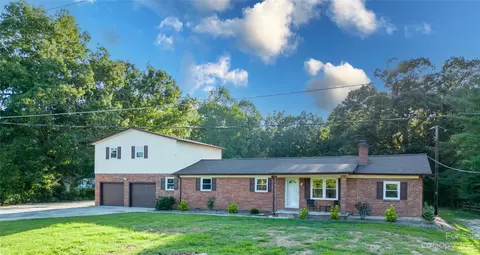 1737 Balls Creek Rd, Claremont, NC 28610