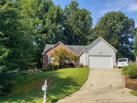 2521 Laver Ct, Gastonia, NC 28056