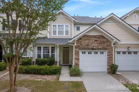 555 Pine Links Dr, Tega Cay, SC 29708