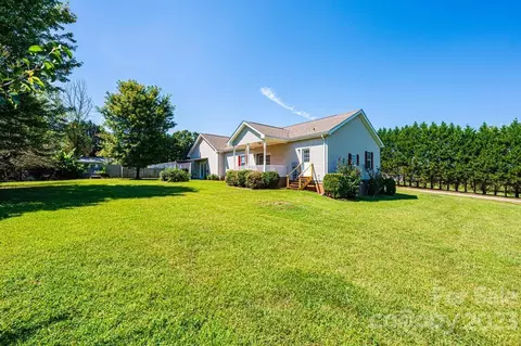 1503 Kelley Ct, Conover, NC 28613 photo 11