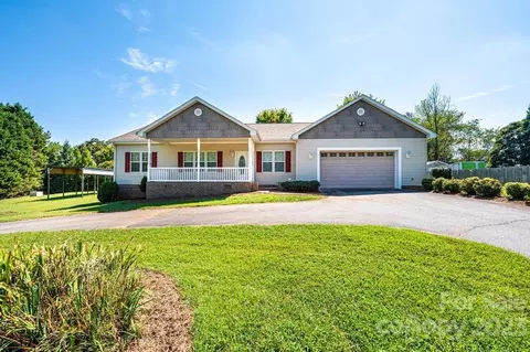 1503 Kelley Ct, Conover, NC 28613 photo 7