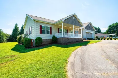 1503 Kelley Ct, Conover, NC 28613 photo 9