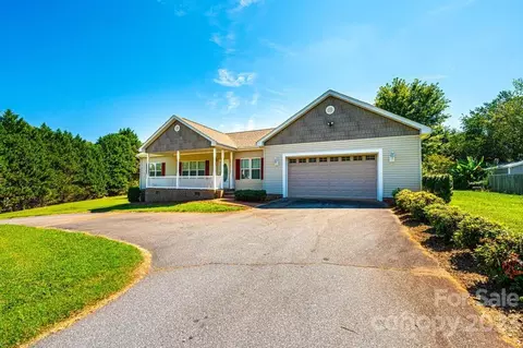 1503 Kelley Ct, Conover, NC 28613 photo 6