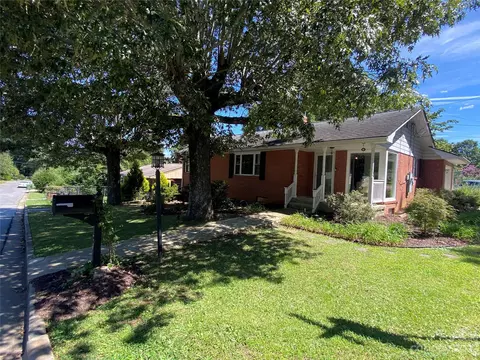 24 Jeffress Ave, Asheville, NC 28803