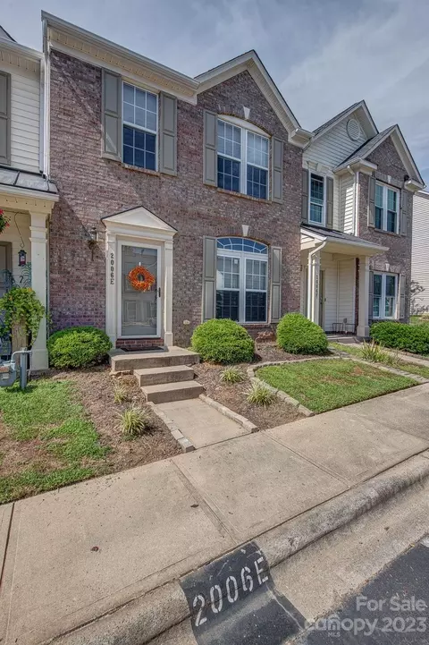 2006 Cramerton Village Dr #E, Cramerton, NC 28032