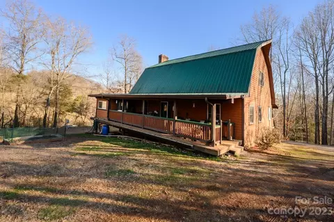 2800 Huckleberry Ridge Rd, Hiddenite, NC 28636