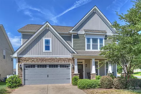 8934 Inverness Bay Rd, Charlotte, NC 28278
