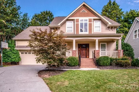 5858 Mantario Dr, Charlotte, NC 28269