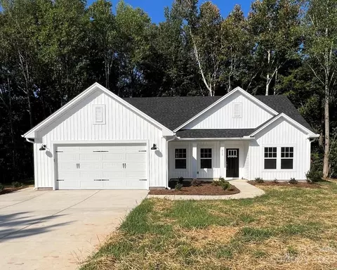 215 Sikeston Ct, Troutman, NC 28166