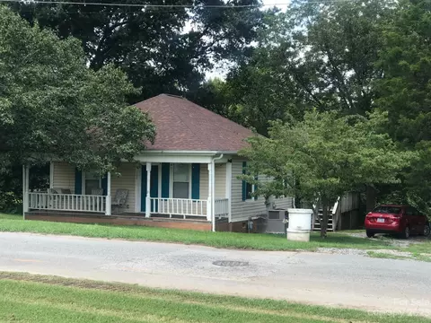 102 W Main Street St, Lattimore, NC 28089