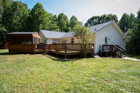 74 Chicory Dr, Marion, NC 28752 photo 2