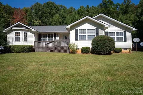 74 Chicory Dr, Marion, NC 28752