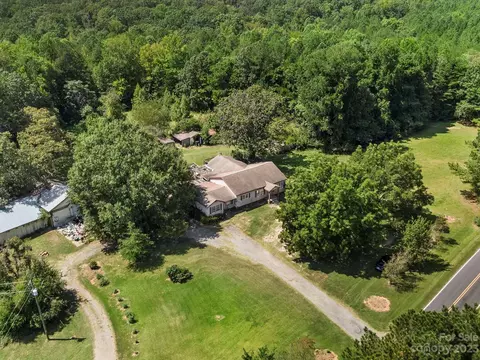 1893 Piedmont Rd, Blacksburg, SC 29702