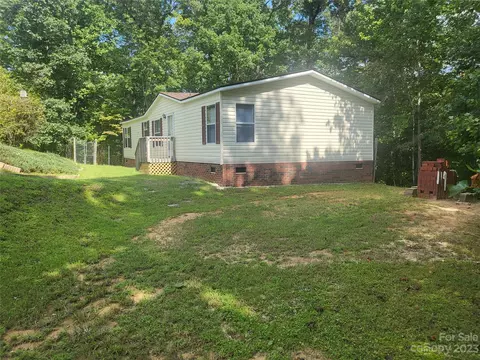 205 Hitching Post Rd, Mill Spring, NC 28756 photo 13