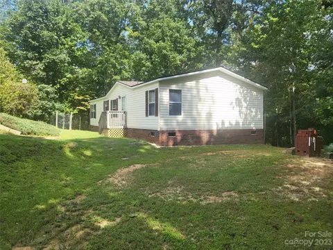 205 Hitching Post Rd, Mill Spring, NC 28756 photo 2