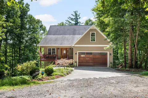 563 Betsy Ross Ln, Asheville, NC 28805