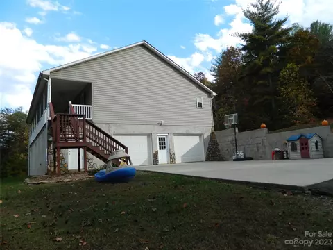 1167 Woodrow Ne Pl NE, Lenoir, NC 28645