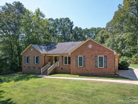 4825 Vander Ln, Monroe, NC 28110