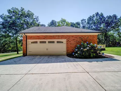 4825 Vander Ln, Monroe, NC 28110 photo 11