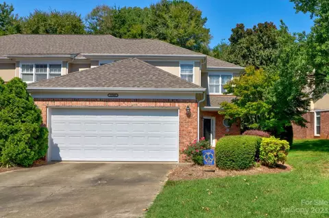 11182 Villa Trace Pl, Charlotte, NC 28277