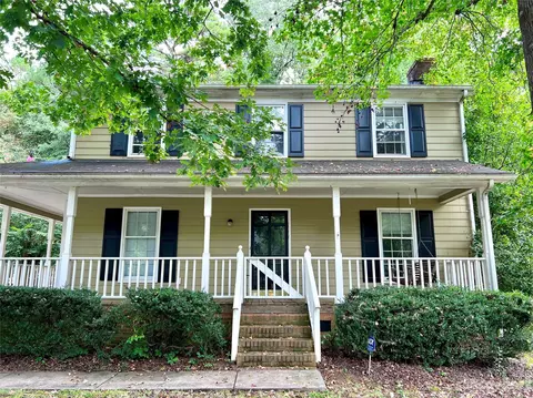 2716 Kilmarnock Ct, Matthews, NC 28105