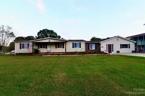 4000 Orchard Rd, Iron Station, NC 28080
