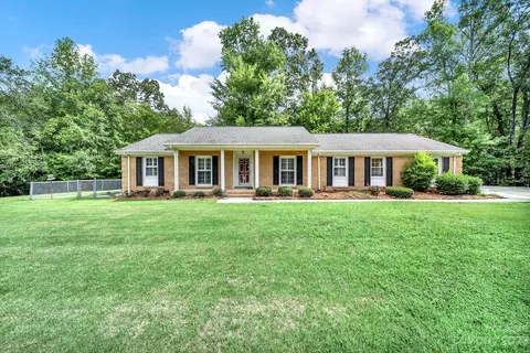 1860 Robin Dr, Lancaster, SC 29720