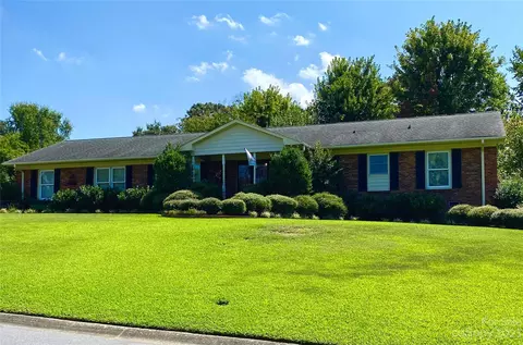 1032 Belmorrow Dr, Charlotte, NC 28214
