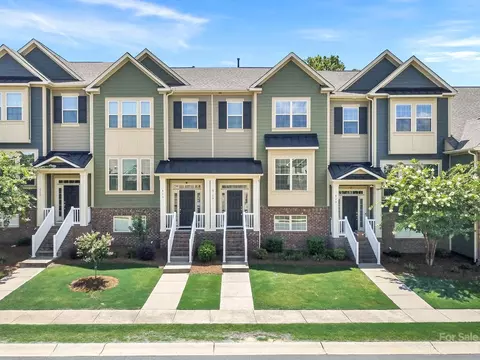 515 Dulaney Dr, Tega Cay, SC 29708