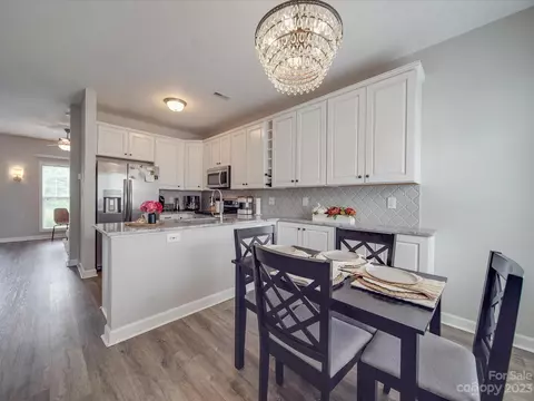 1012 Magna Ln, Indian Trail, NC 28079