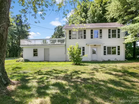 210 W King St, East Flat Rock, NC 28726