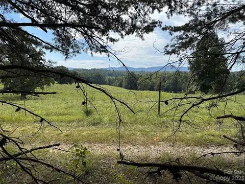 3878 Seitz Rd, Morganton, NC 28655