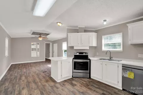 1438 Chatfield Rd, Shelby, NC 28150