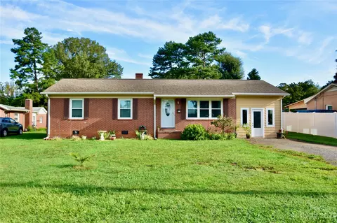 1820 Burt Ave, Gastonia, NC 28054