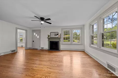 110 Walnut St, Salisbury, NC 28146 photo 9