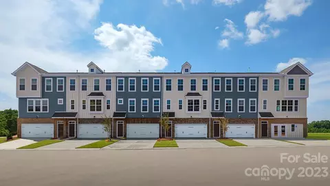 4319 Reed Creek Dr, Sherrills Ford, NC 28673