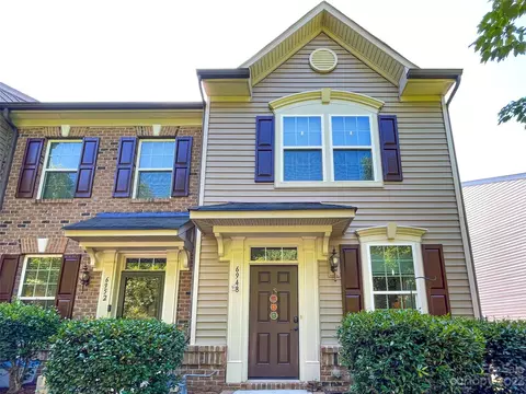 6948 Colonial Garden Dr, Huntersville, NC 28078