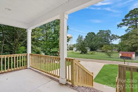 1118 Tower Dr, Salisbury, NC 28146 photo 3