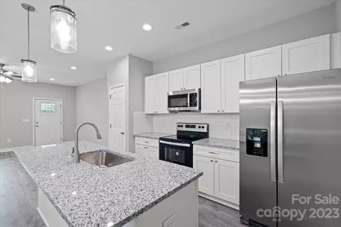 1118 Tower Dr, Salisbury, NC 28146 photo 4