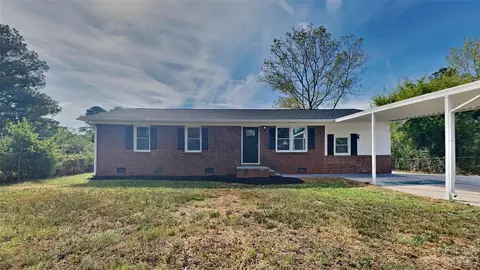622 Unique St, Chester, SC 29706