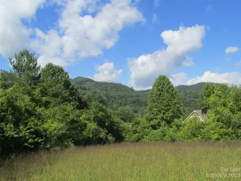 100 Speedwell Acres Rd, Cullowhee, NC 28723