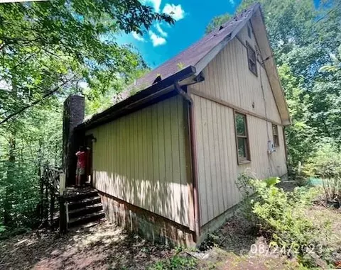 3116 Old Johns River Rd, Collettsville, NC 28611