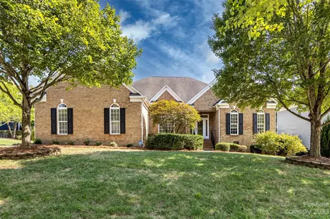 9622 Hillspring Dr, Huntersville, NC 28078