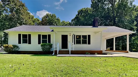 160 Oakhill St, Iron Station, NC 28080