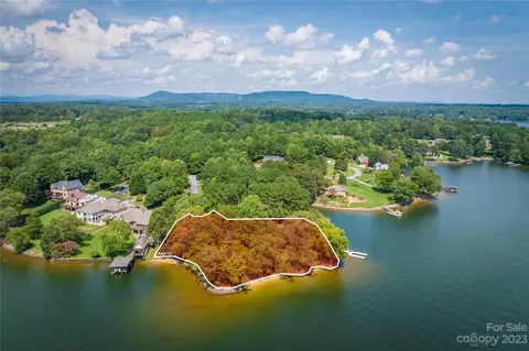 61 Sullivan Point Ln, Taylorsville, NC 28681