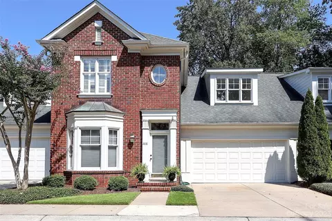 208 Sloane Square Way, Charlotte, NC 28211