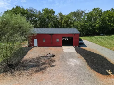 137 Haystack Ln, Olin, NC 28660 photo 34