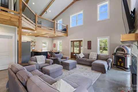 137 Haystack Ln, Olin, NC 28660 photo 11