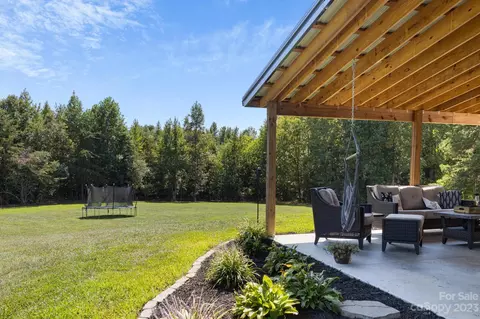 137 Haystack Ln, Olin, NC 28660 photo 6