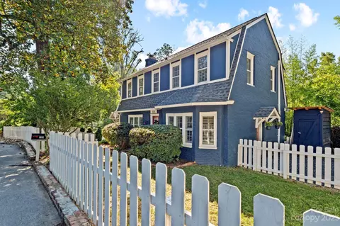 225 Forest Hill Dr, Asheville, NC 28803